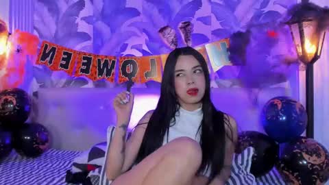 Luna Morgan online show from 10/30/25, 05:20