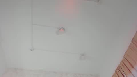 Luna online show from 10/13/25, 11:32