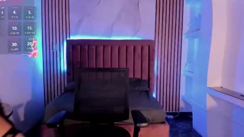 Snapshot of luna_sweeett_ chatting on 09/18/25, 12:07 Luna online show from 09/18/25, 12:07