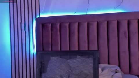 Snapshot of luna_sweeett_ chatting on 09/22/25, 12:18 Luna online show from 09/22/25, 12:18
