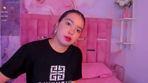 Snapshot of luna_sweeett_ chatting on 09/28/25, 04:34 Luna online show from 09/28/25, 04:34