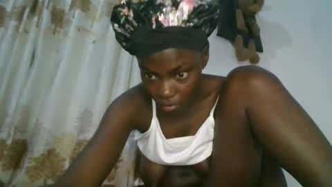 luna_tease online show from 11/20/25, 08:30