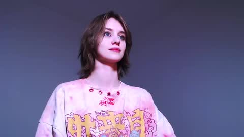 Luna online show from 12/25/24, 10:05