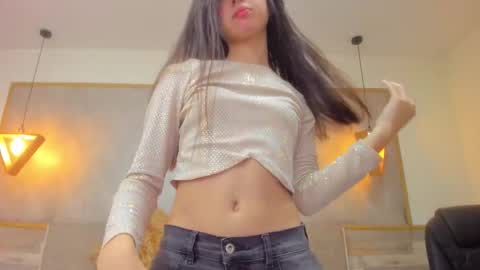 LUNA  online show from 10/22/25, 04:40