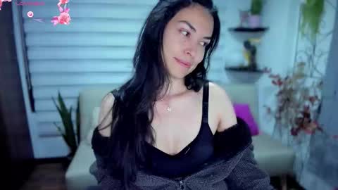 Luna online show from 10/13/25, 01:16