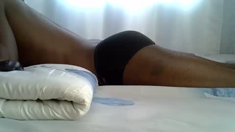 Snapshot of lunalove22_ chatting on 10/16/25, 07:09 lunalove22_ online show from 10/16/25, 07:09