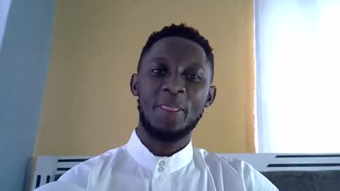 Snapshot of lunalove22_ chatting on 10/29/25, 03:53 lunalove22_ online show from 10/29/25, 03:53