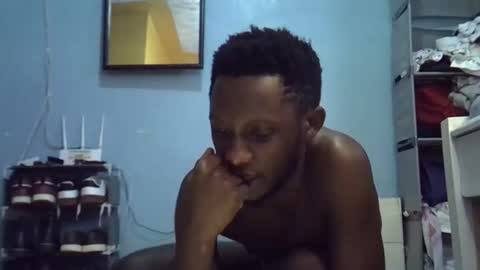 Snapshot of lunalove22_ chatting on 11/19/25, 03:12 lunalove22_ online show from 11/19/25, 03:12