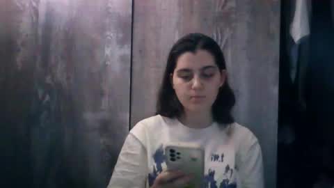 Snapshot of lunamoody chatting on 09/19/25, 02:40 lunamoody online show from 09/19/25, 02:40