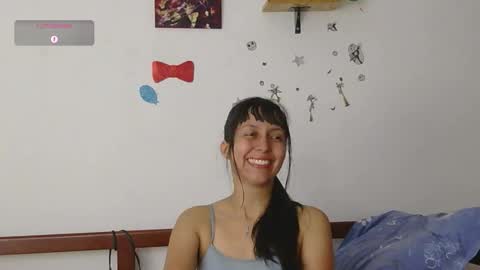 Snapshot of lunamoon_17 chatting on 09/23/25, 06:11 LUNA online show from 09/23/25, 06:11