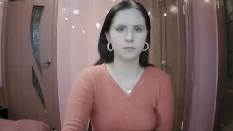Snapshot of lunamystique_ chatting on 01/27/25, 01:41 lunamystique_ online show from 01/27/25, 01:41