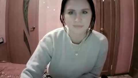 Snapshot of lunamystique_ chatting on 01/29/25, 11:46 lunamystique_ online show from 01/29/25, 11:46