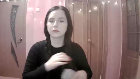 Snapshot of lunamystique_ chatting on 02/11/25, 10:07 lunamystique_ online show from 02/11/25, 10:07