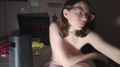 Snapshot of lunaquinn45 chatting on 02/05/25, 03:13 lunaquinn45 online show from 02/05/25, 03:13