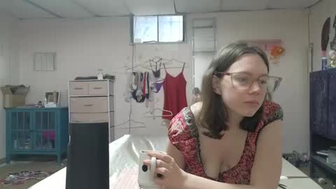Snapshot of lunaquinn45 chatting on 03/07/25, 11:05 lunaquinn45 online show from 03/07/25, 11:05