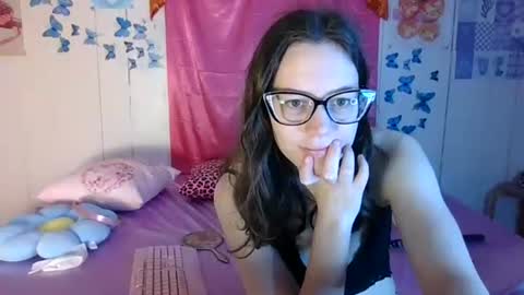 lunaquinn45 online show from 11/22/25, 04:28