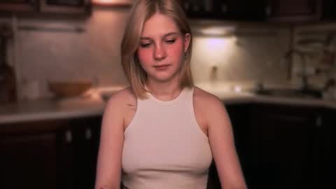 Lunar Mira online show from 11/21/25, 12:15