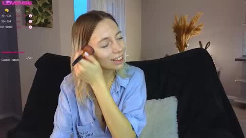 Kelly online show from 10/11/25, 02:37