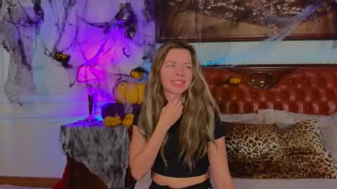 Luna Rishi online show from 11/01/25, 06:04