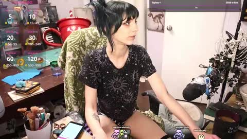 Snapshot of lunasparkles chatting on 02/18/25, 06:37 ..LunaSparkles. online show from 02/18/25, 06:37