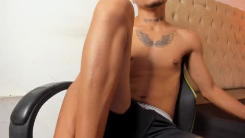 lunay_bigcock420 online show from 11/15/25, 08:11