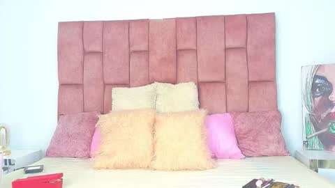 Snapshot of lunitadiva chatting on 11/12/25, 01:33 lunitadiva online show from 11/12/25, 01:33