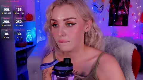 Snapshot of lushcherry chatting on 10/21/25, 07:36 your sweet Liana online show from 10/21/25, 07:36