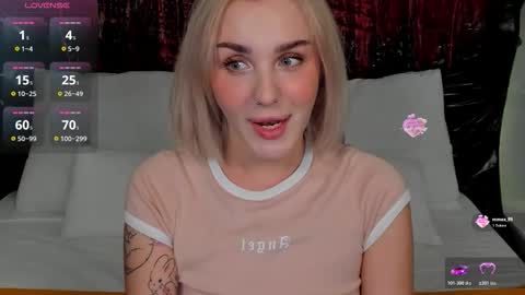 Snapshot of lushcherry chatting on 10/22/25, 11:26 your sweet Liana online show from 10/22/25, 11:26