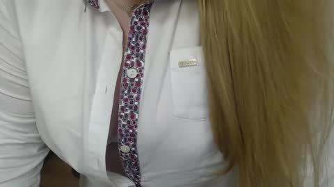 Hailey online show from 09/22/25, 08:55