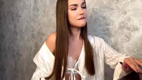 Mira online show from 11/01/25, 07:43