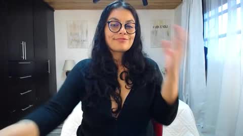 Angela 3 online show from 03/11/25, 11:04