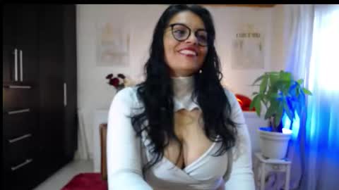 Angela 3 online show from 10/02/25, 09:00