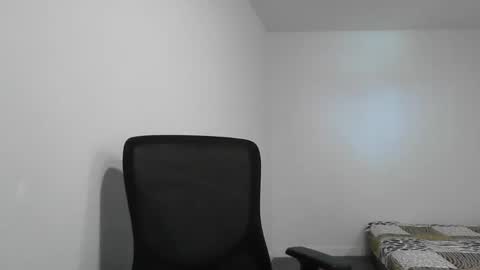 lustyhunk95 online show from 12/08/24, 04:04