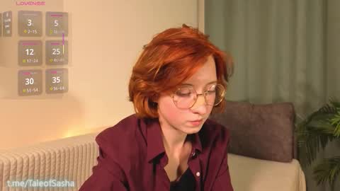 Snapshot of luvenianitschke chatting on 10/17/25, 11:02 Sasha online show from 10/17/25, 11:02