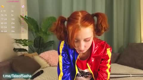 Snapshot of luvenianitschke chatting on 10/31/25, 07:42 Sasha online show from 10/31/25, 07:42