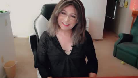 Britney online show from 11/21/25, 08:18