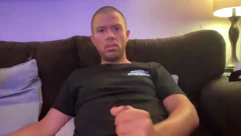 Snapshot of luvv777 chatting on 12/21/24, 06:52 luvv777 online show from 12/21/24, 06:52