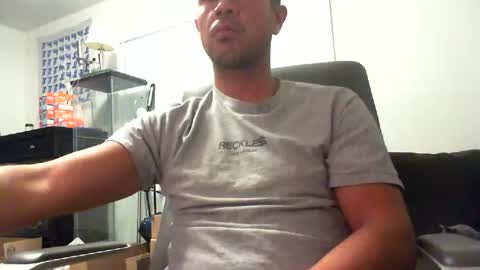 Snapshot of luvv777 chatting on 12/03/25, 08:45 luvv777 online show from 12/03/25, 08:45