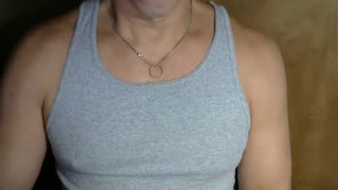 Snapshot of luvzjerkingoff chatting on 01/13/25, 01:17 luvzjerkingoff online show from 01/13/25, 01:17