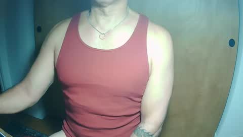 Snapshot of luvzjerkingoff chatting on 01/28/25, 03:25 luvzjerkingoff online show from 01/28/25, 03:25