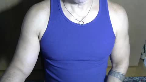 Snapshot of luvzjerkingoff chatting on 02/14/25, 01:02 luvzjerkingoff online show from 02/14/25, 01:02