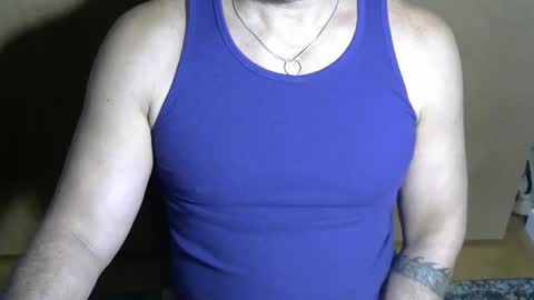 Snapshot of luvzjerkingoff chatting on 02/14/25, 04:04 luvzjerkingoff online show from 02/14/25, 04:04