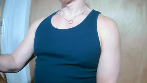 Snapshot of luvzjerkingoff chatting on 02/27/25, 03:05 luvzjerkingoff online show from 02/27/25, 03:05