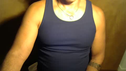 Snapshot of luvzjerkingoff chatting on 09/30/25, 05:12 luvzjerkingoff online show from 09/30/25, 05:12