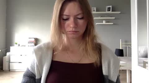 Millie online show from 09/15/25, 06:57