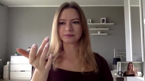 Millie online show from 09/27/25, 01:49