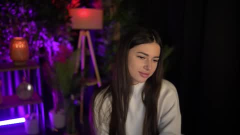 Snapshot of luxeavelyn chatting on 11/25/25, 11:43 luxeavelyn online show from 11/25/25, 11:43