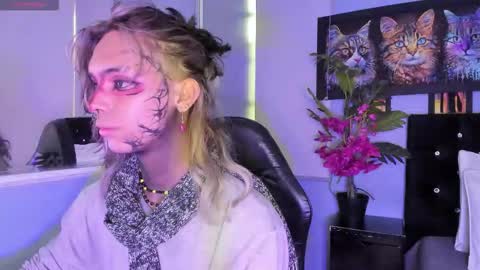 Luxiel 3 online show from 11/18/25, 09:30