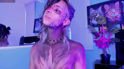 Luxiel 3 online show from 11/20/25, 07:57