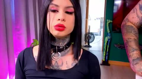 Snapshot of luxyshy chatting on 09/11/25, 02:50 Lucy and Kristhy online show from 09/11/25, 02:50